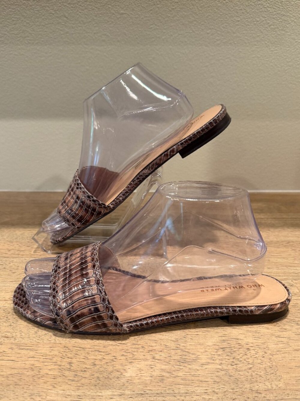 Who What Wear Minimalist Brown Sandals Size 7.5 Neutral